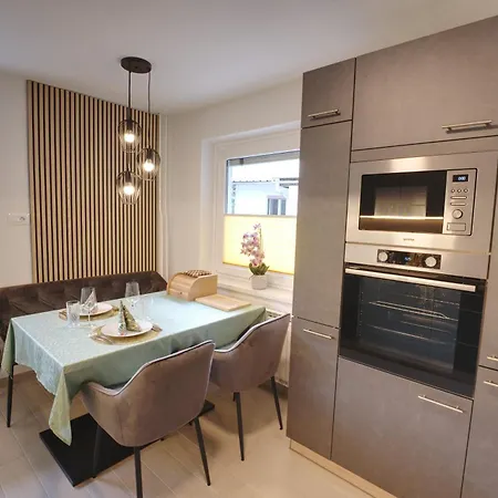 Apartma Pr'kovac Apartamento *